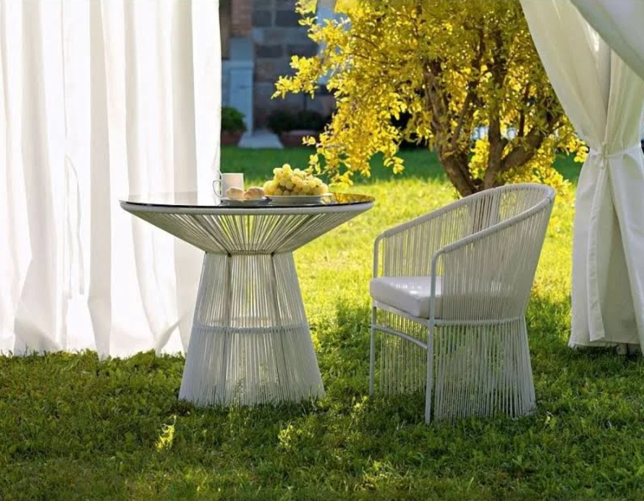 Taut Outdoor Table