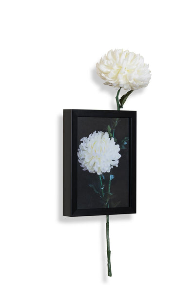 Wall Frame: Flower Mumspray White